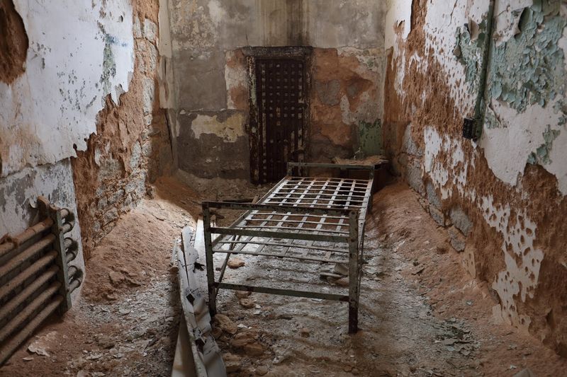 Somebody Actually Dug A 97-Foot Tunnel Out