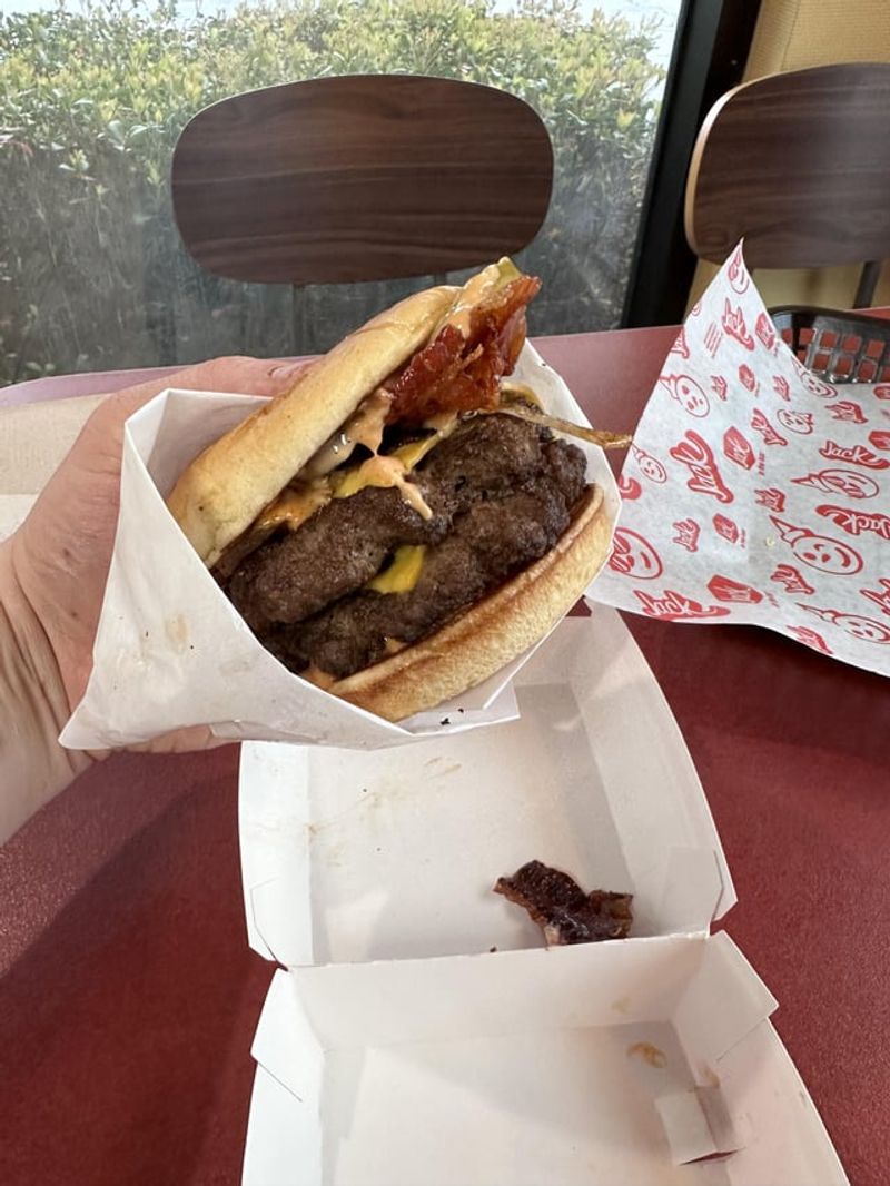 Jack In the Box's Ultimate Cheeseburger