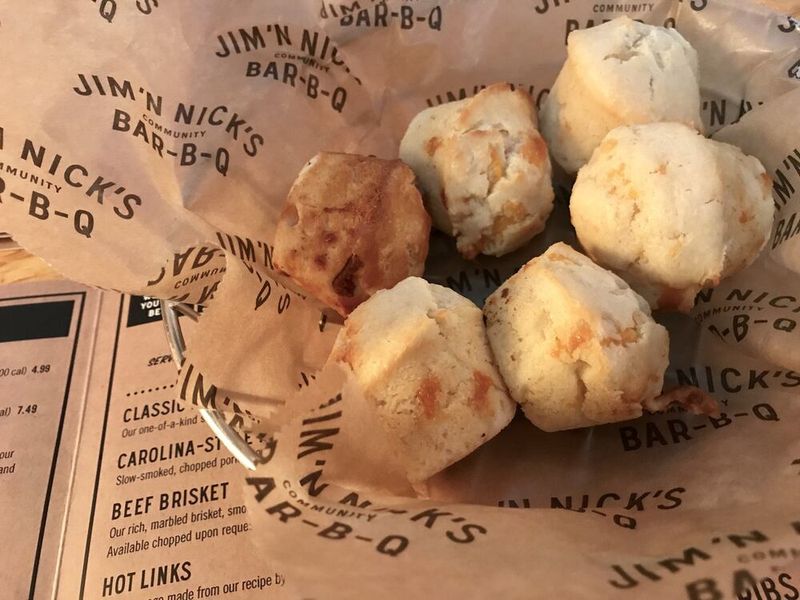 Jim 'N Nick's: Premium Prices for Average Plates