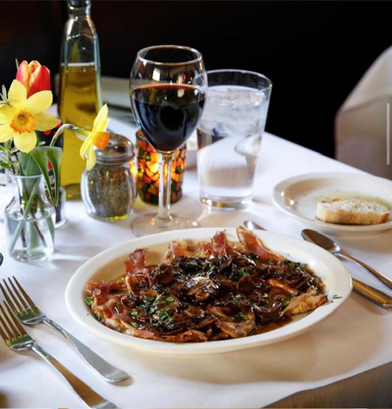 Trattoria Funistrada – Maple City