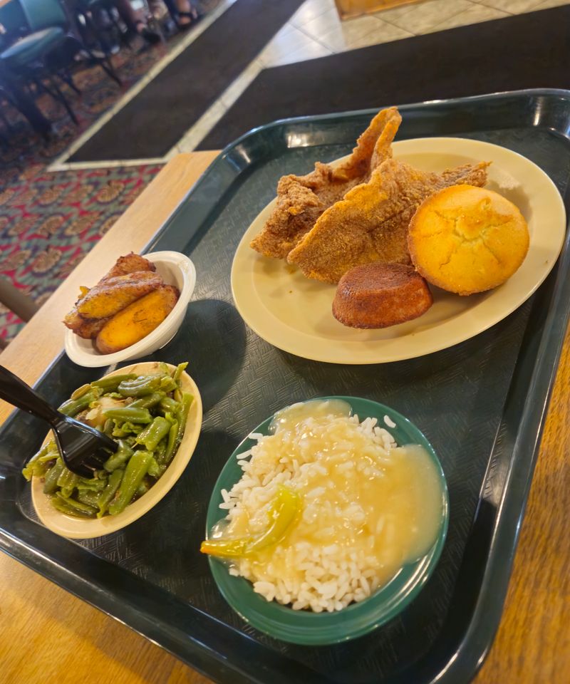 Priscilla's Ultimate Soulfood Cafeteria – Hillside