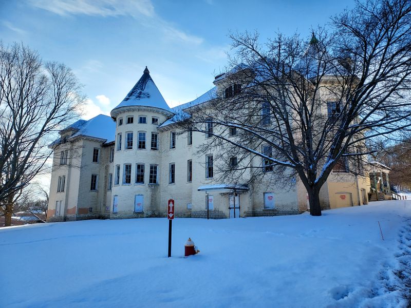 Twilight Timing And Winter Quiet