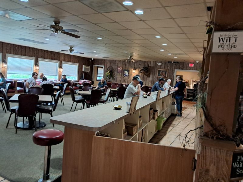 Friendly, Attentive Service That Moves