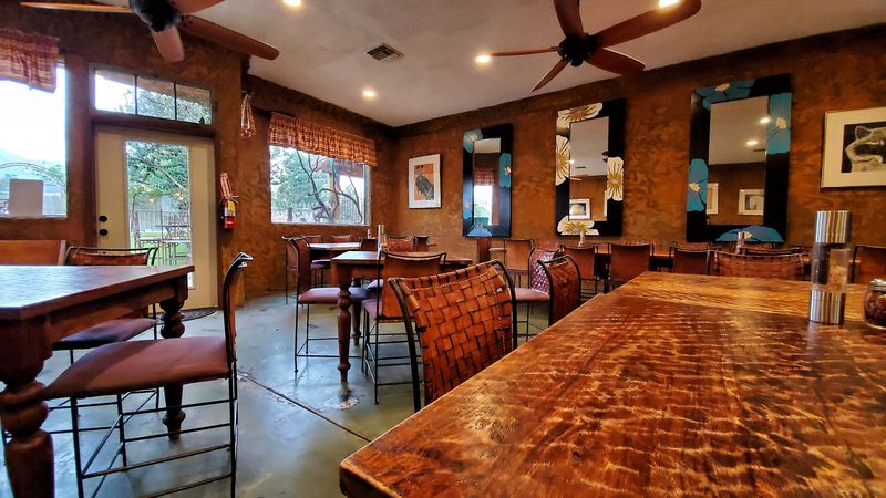 Live Music Thursdays Are A Whole Mood