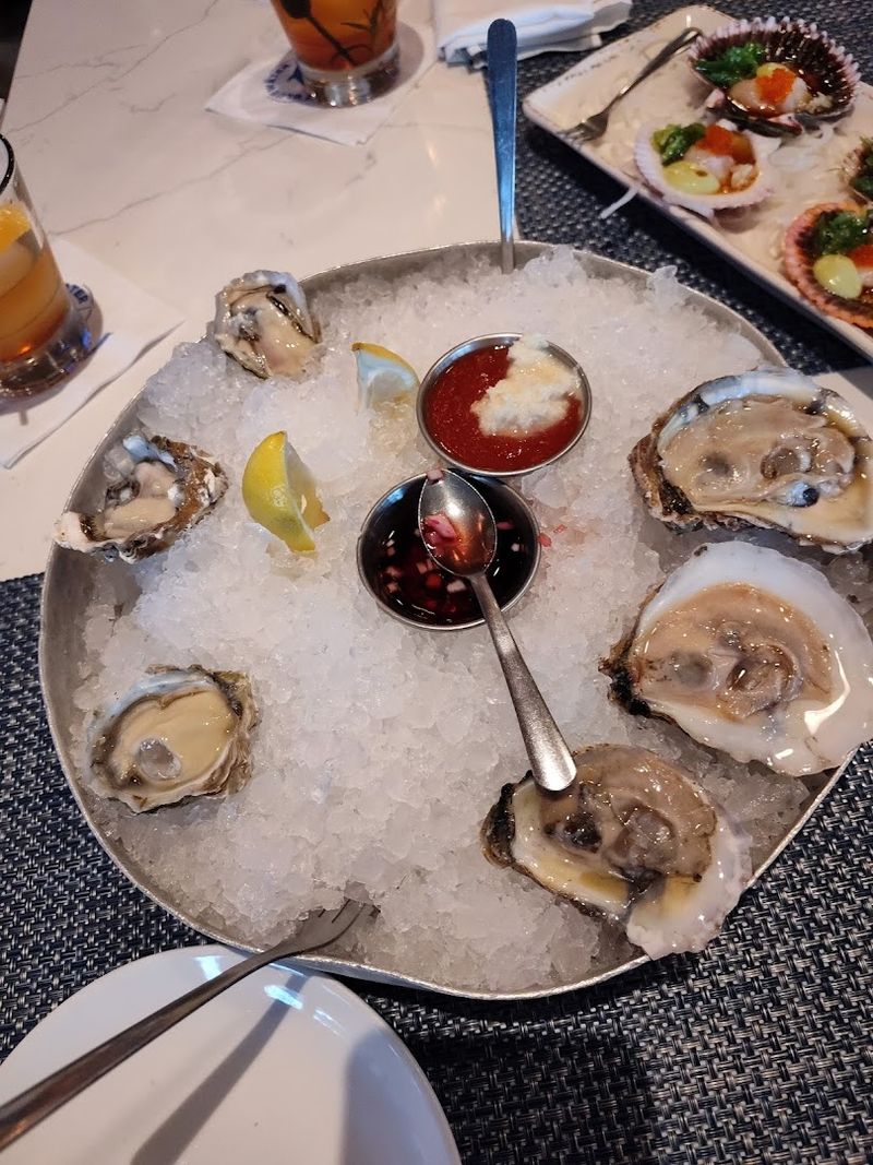 Oyster Selection That Impresses Purists
