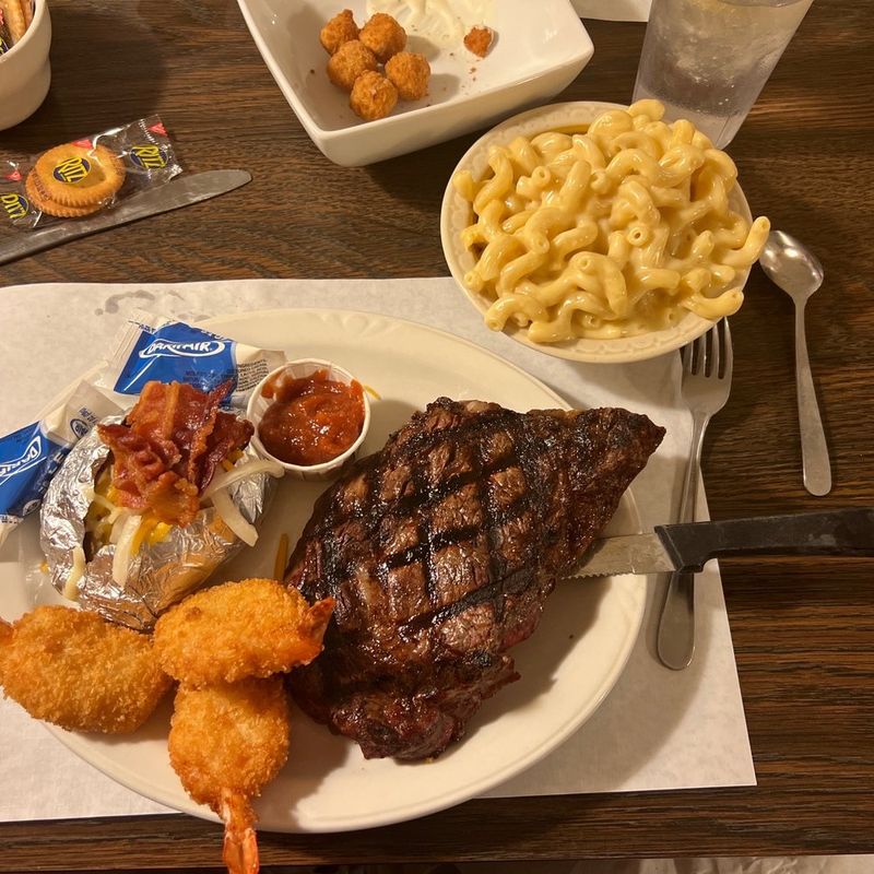Iowa - Hawkeye Steakhouse