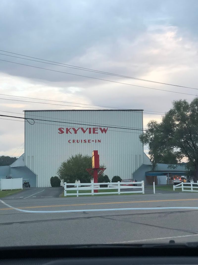 Skyview Drive-In Theatre, Lancaster, Ohio
