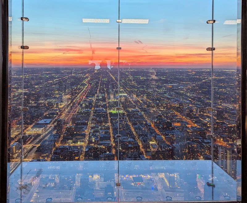 Easter Bunny Photos At Skydeck Chicago