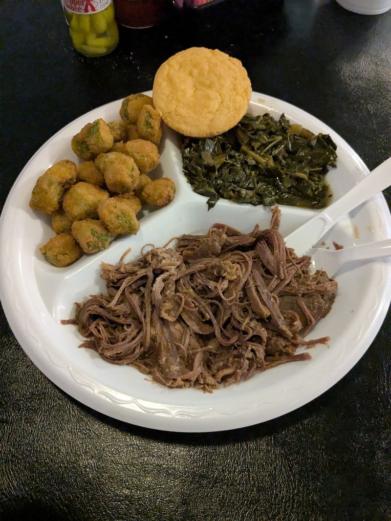 Southern Comfort Food That Feels Like A Home-Cooked Meal Southern Comfort Food That Feels Like A Home-Cooked Meal