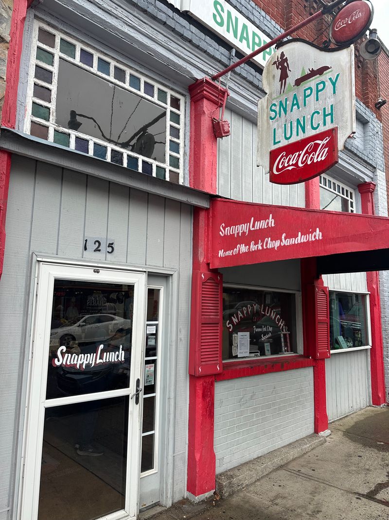 Snappy Lunch - 125 N Main St, Mount Airy