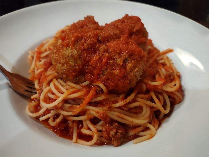 Spaghetti And Meatballs So Classic It Feels Like Cheating Spaghetti And Meatballs So Classic It Feels Like Cheating