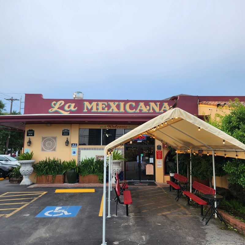 La Mexicana
