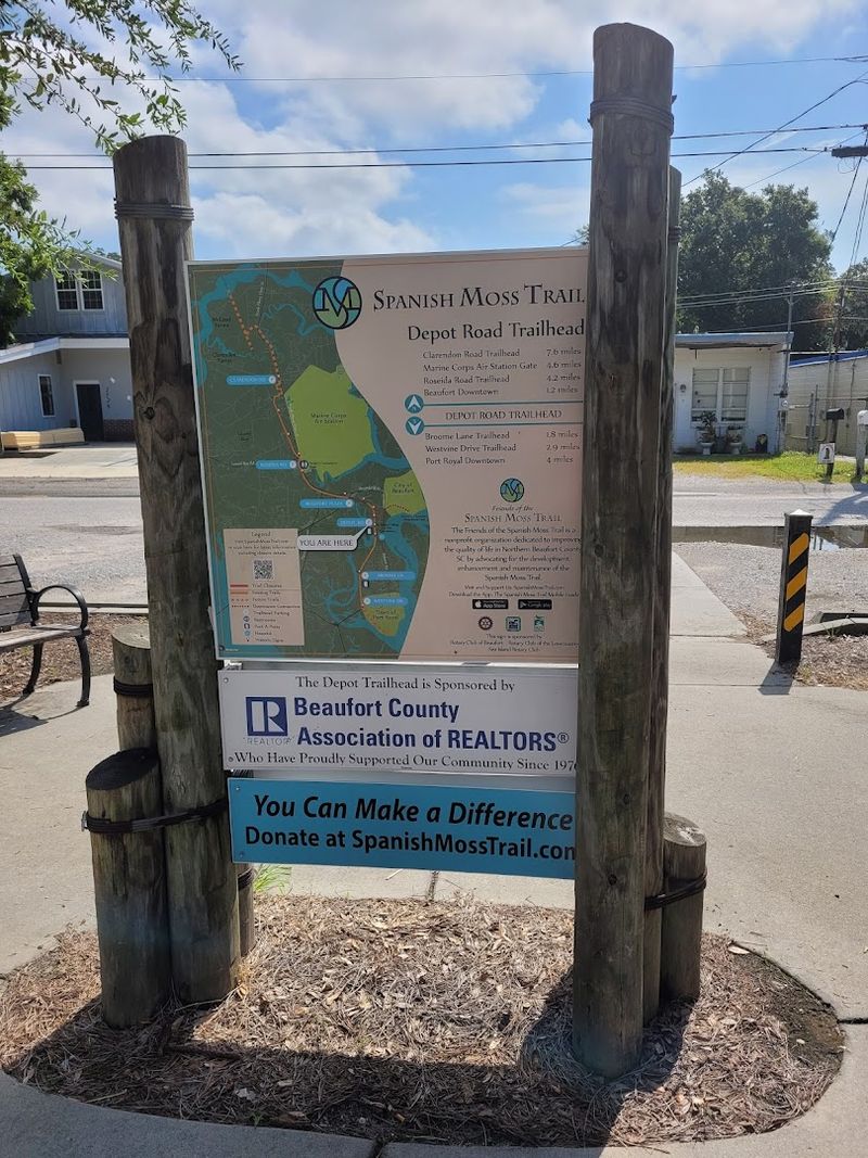 Spanish Moss Trail