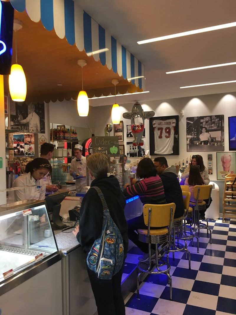 Spark Café, Bentonville
