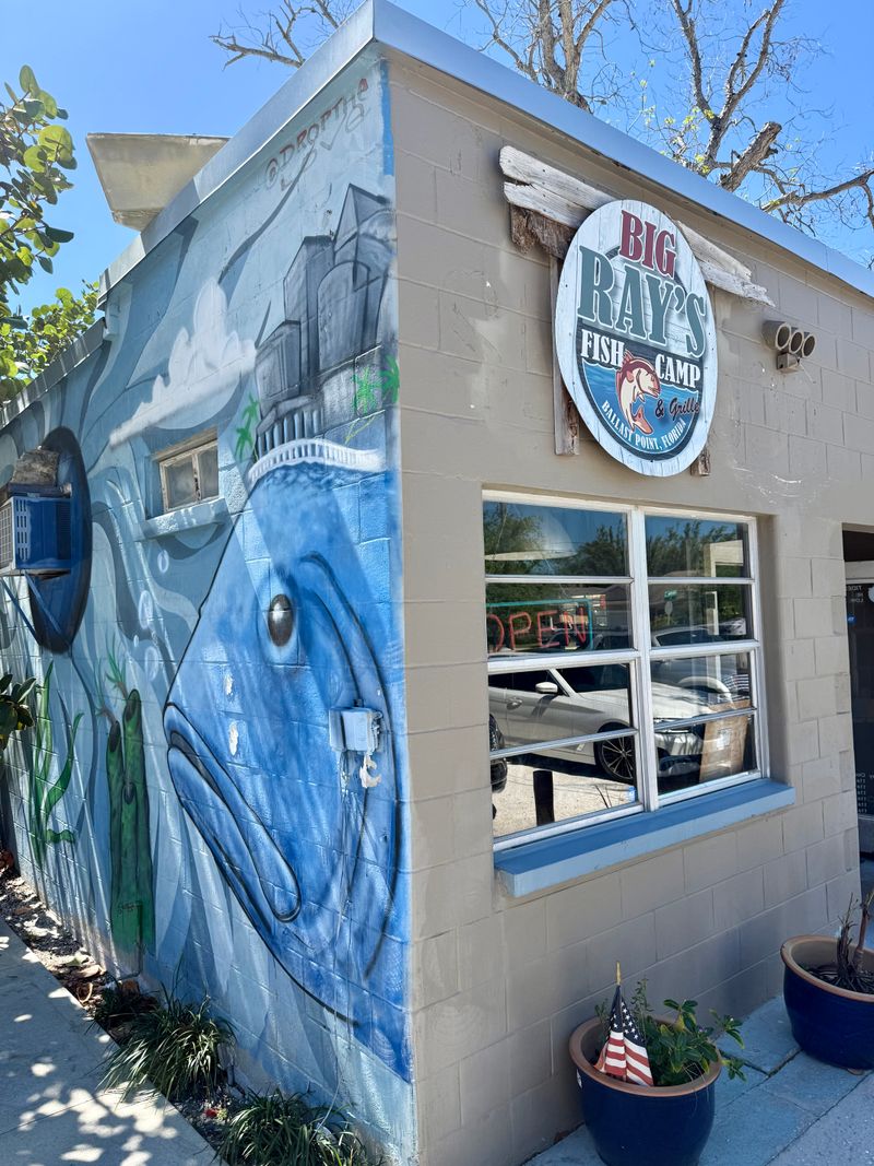 Big Ray's Fish Camp, Tampa, Florida