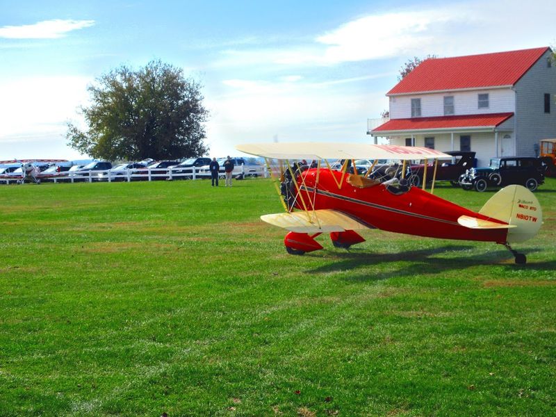 Wings and Wheels Events Combine Aircraft with Antique Cars