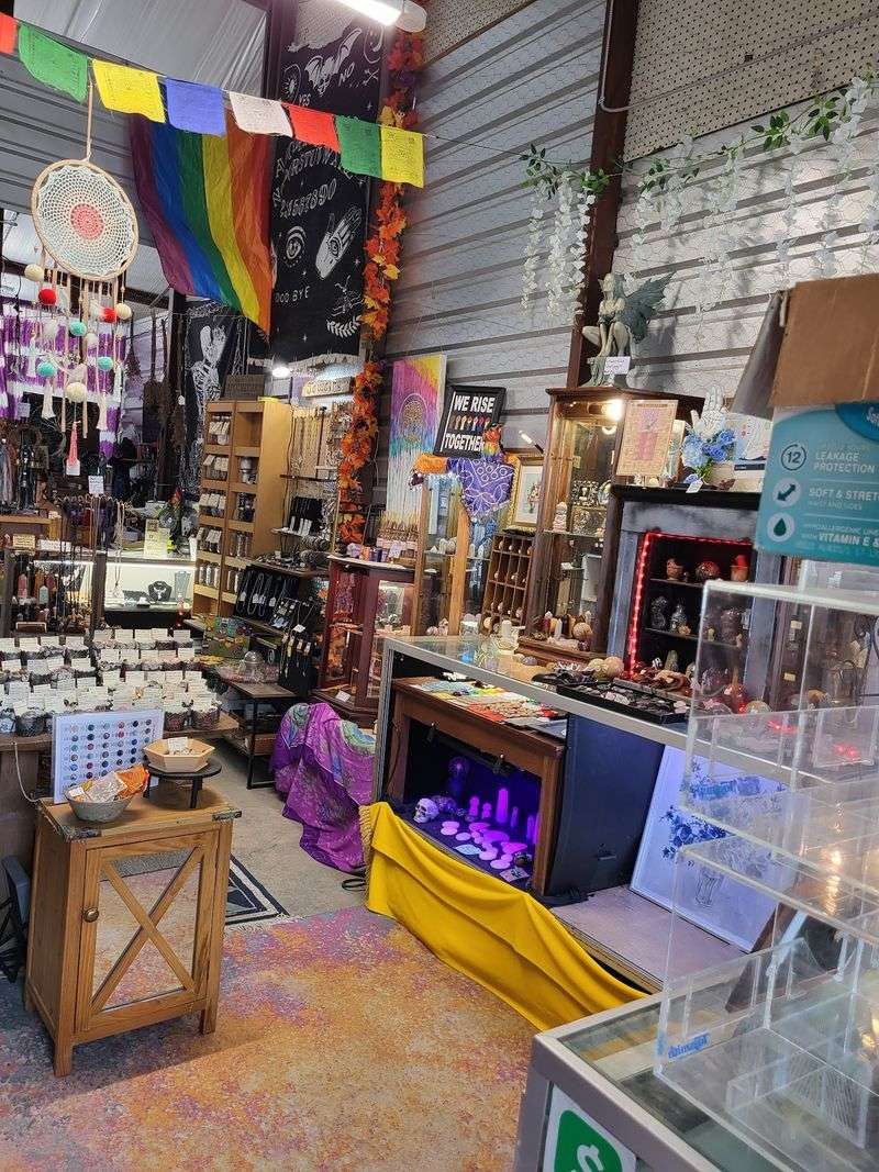 Specialty Booths From Leathercraft To Paparazzi Jewelry Specialty Booths From Leathercraft To Paparazzi Jewelry