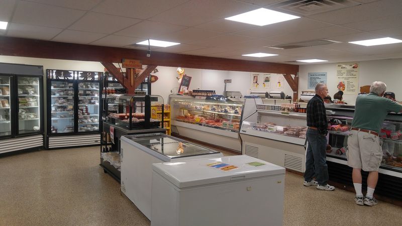 The Warm Country Store Atmosphere That Keeps People Coming Back