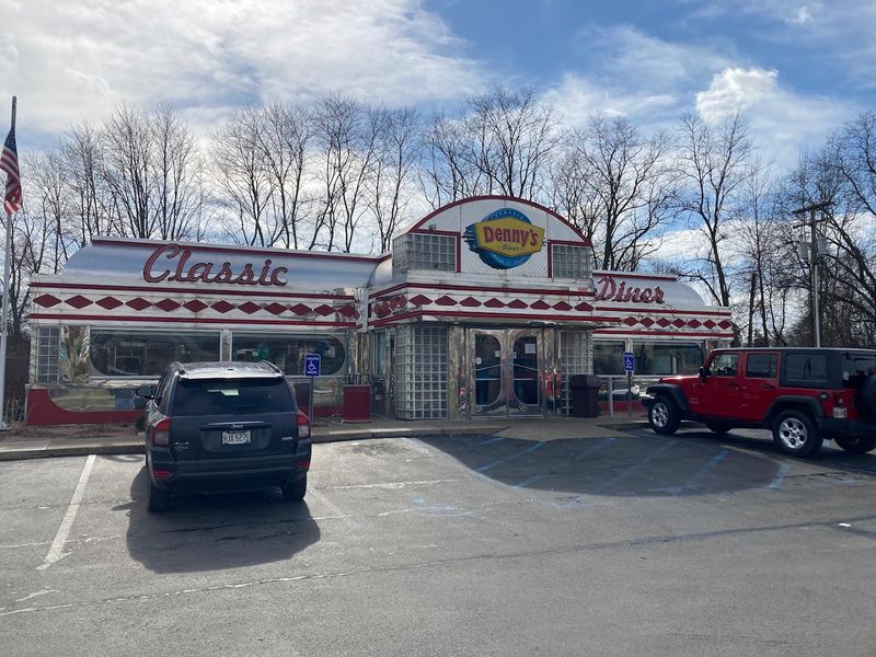 Denny's Classic Diner, Zanesville