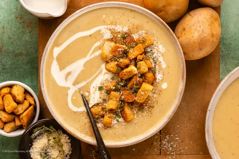Garlic Parmesan Dream Soup