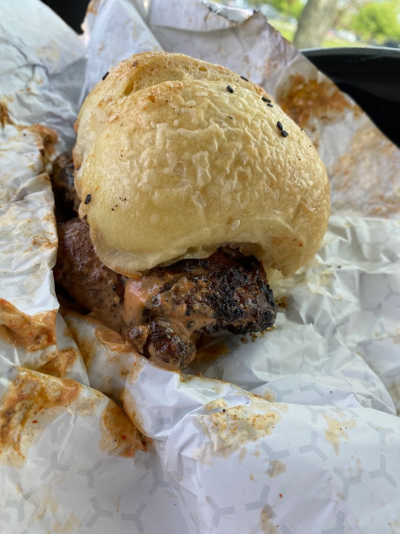 Jerk Chicken That Rivals the Main Attraction