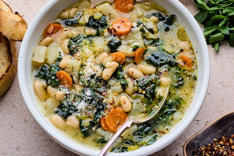 Rustic Italian White Bean Soup