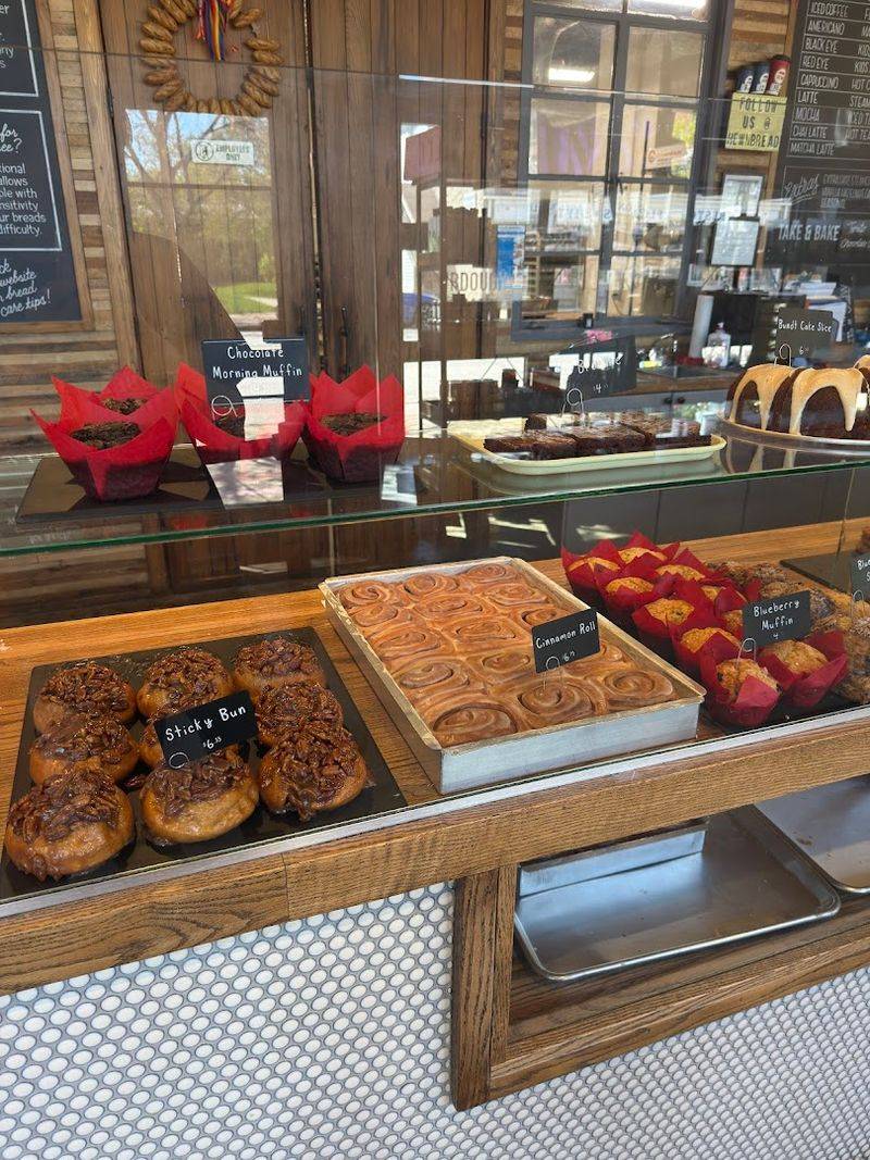 Hewn Bakery - Evanston, Libertyville, and Winnetka, North Suburbs
