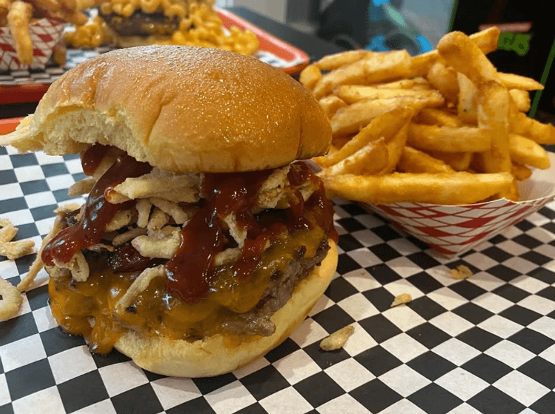 Super Stuffed Burgers, Springfield