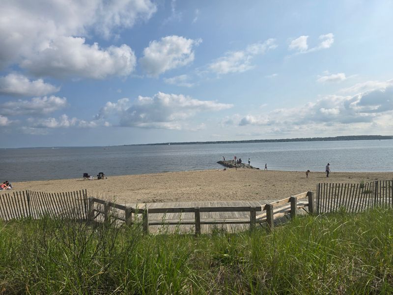 Mind The Hours And Weather