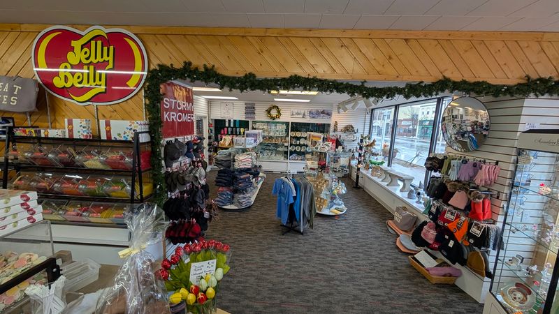 Browse UP Gifts While You Decide