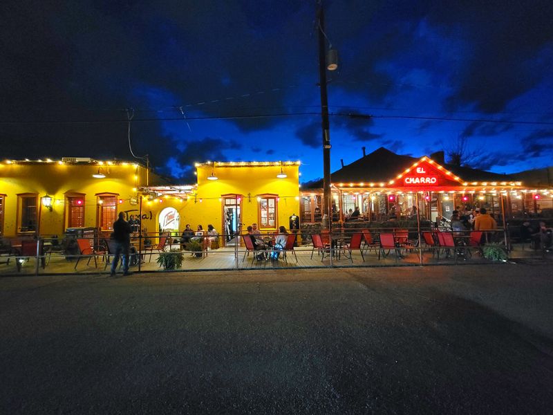 Plan A Patio Table When The Evening Softens