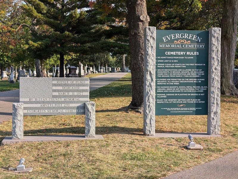 Evergreen Memorial Cemetery, Bloomington