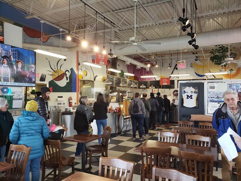 Dimo’s Deli & Donuts, Ann Arbor