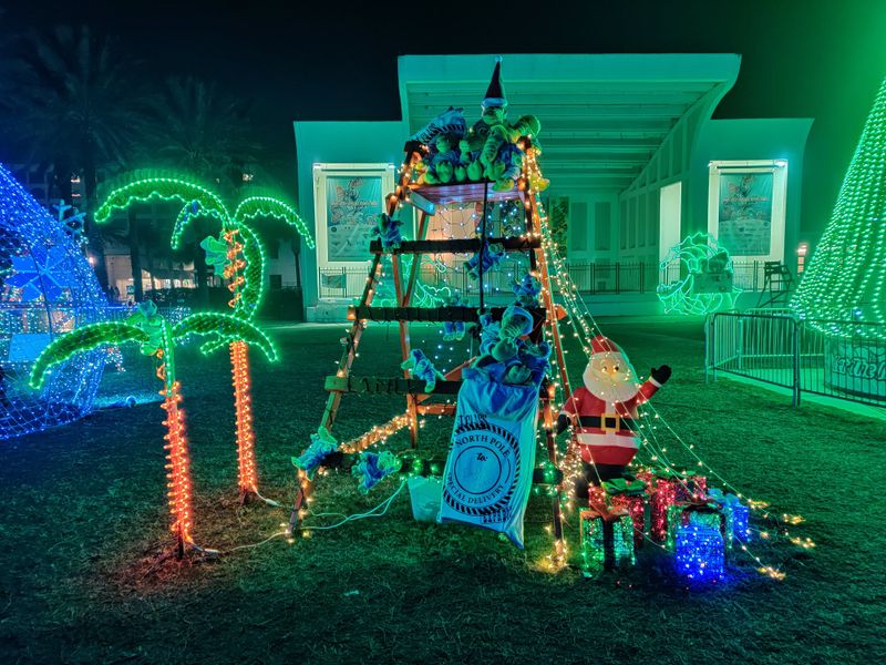 Jacksonville Beach – Deck the Chairs