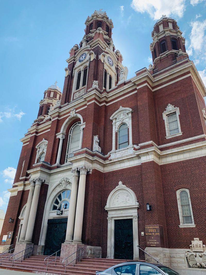 St. Hyacinth Basilica, Chicago St. Hyacinth Basilica, Chicago
