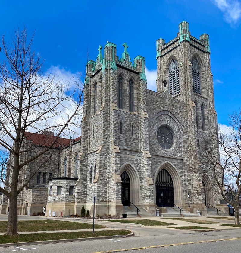 St. Mary Cathedral: Lansing’s Limestone Retreat St. Mary Cathedral: Lansing’s Limestone Retreat
