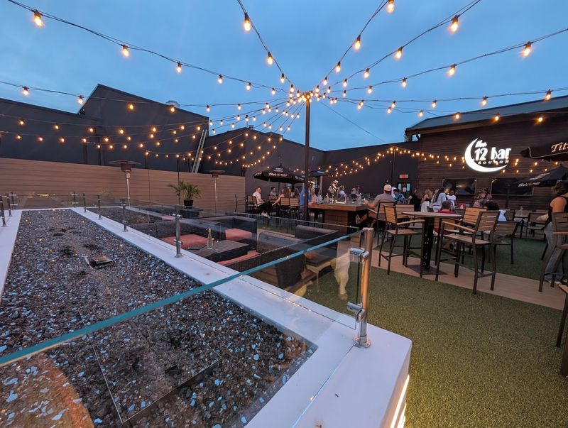 12 Bar Lounge - Peoria Heights