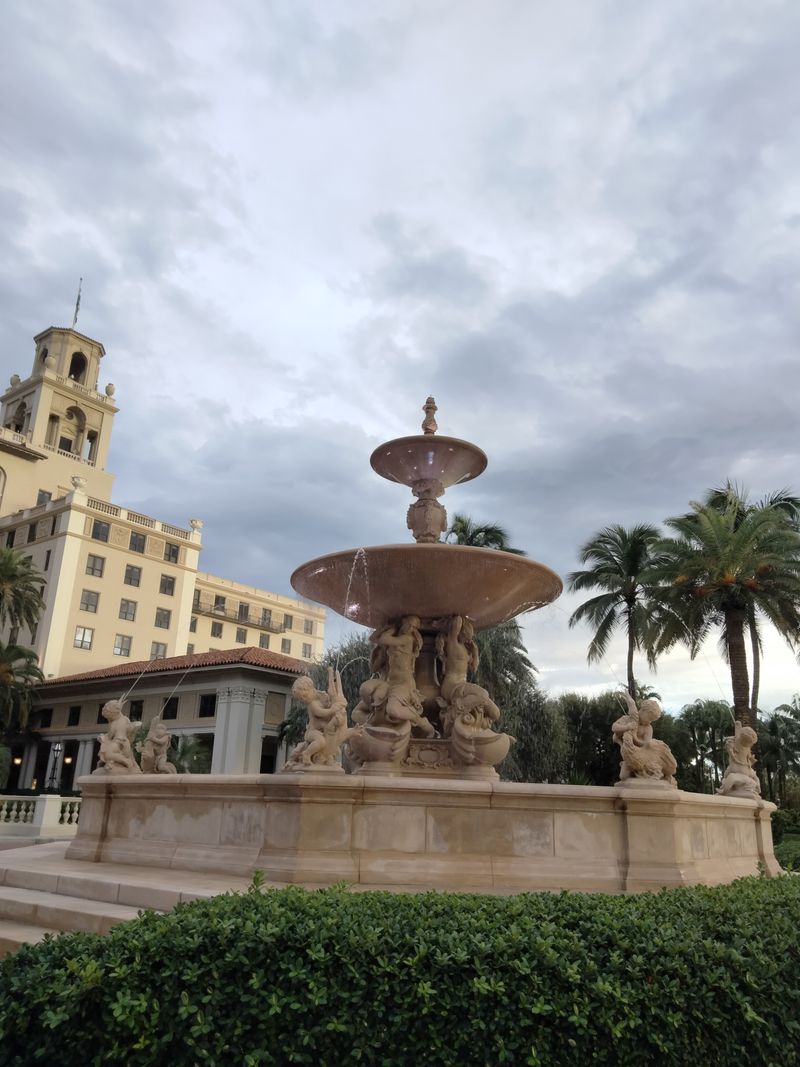 West Palm Beach – Sandi Tree & Holiday in Paradise