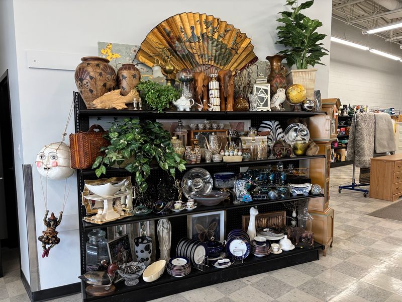 The Salvation Army Thrift Store & Donation Center - Sterling Heights