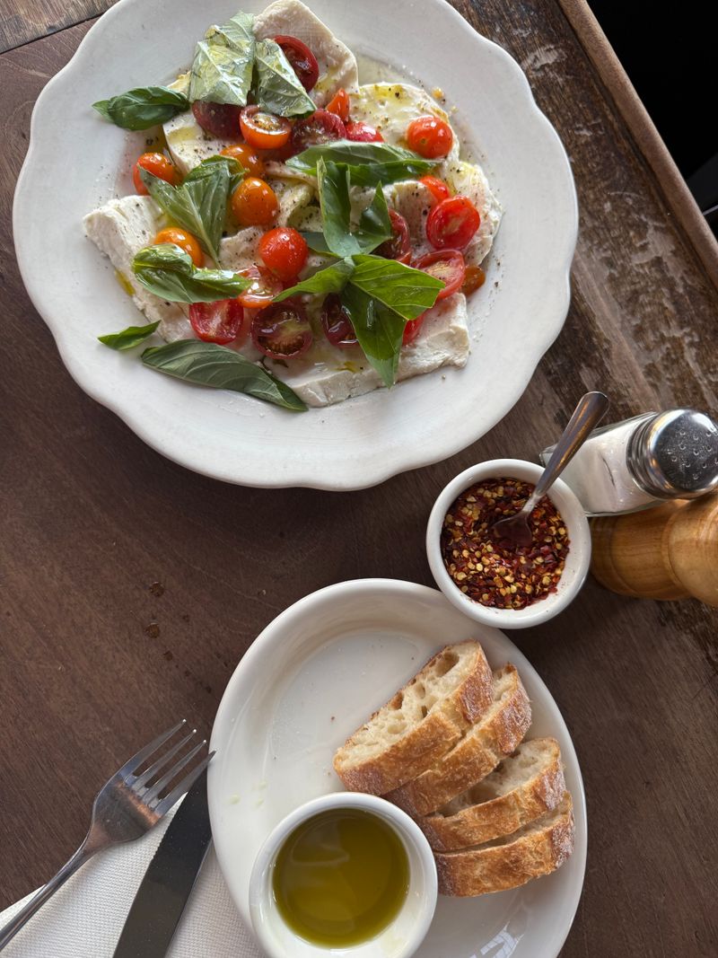 Forty-Minute Waits Are Common But Customers Say It's Worth It