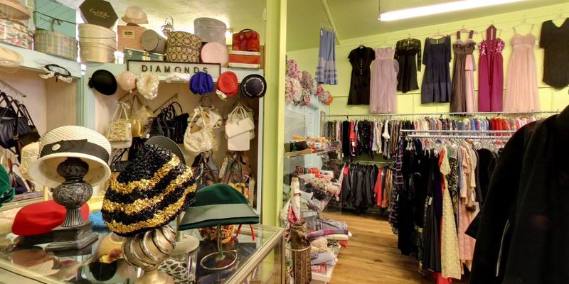 Space That Invites Serious Browsing