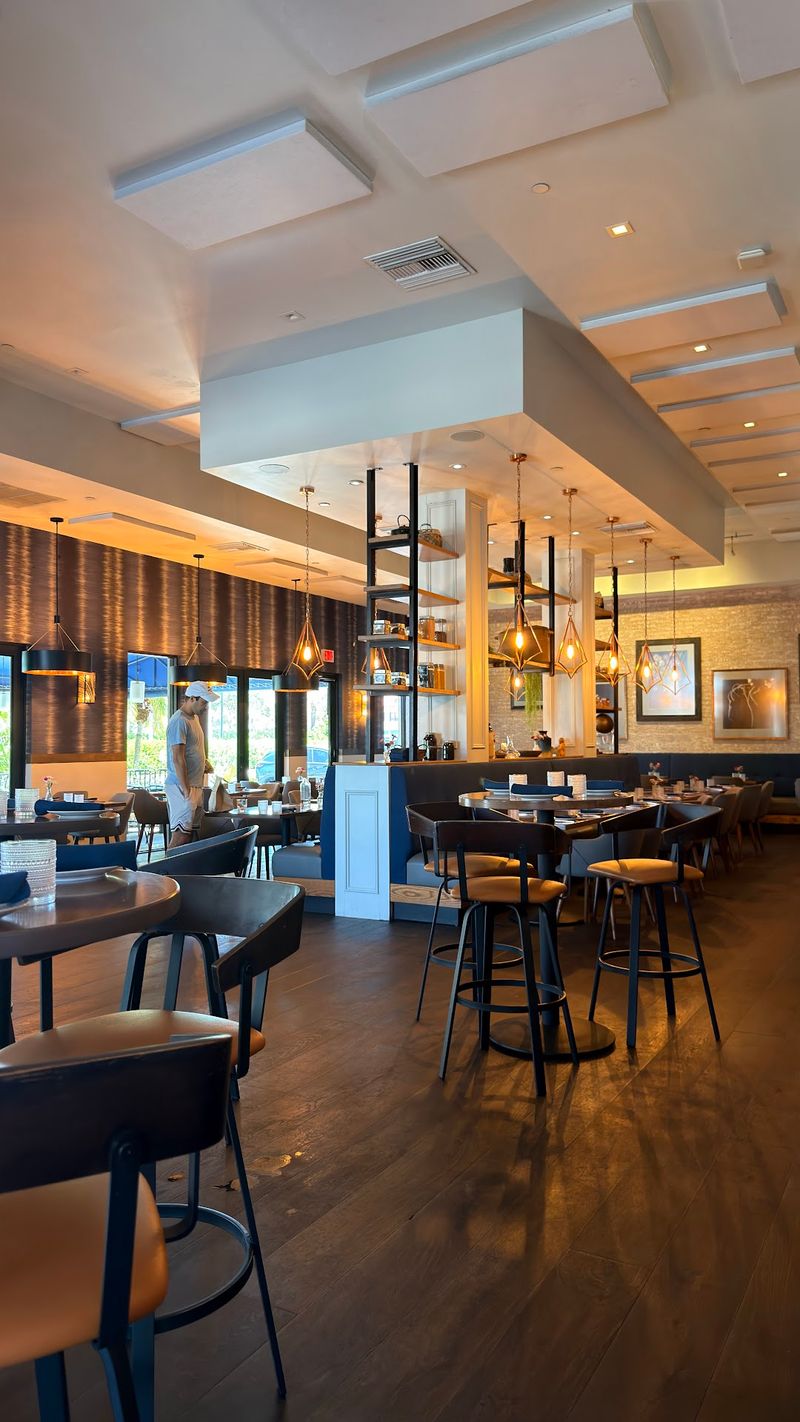 Stage Kitchen & Bar