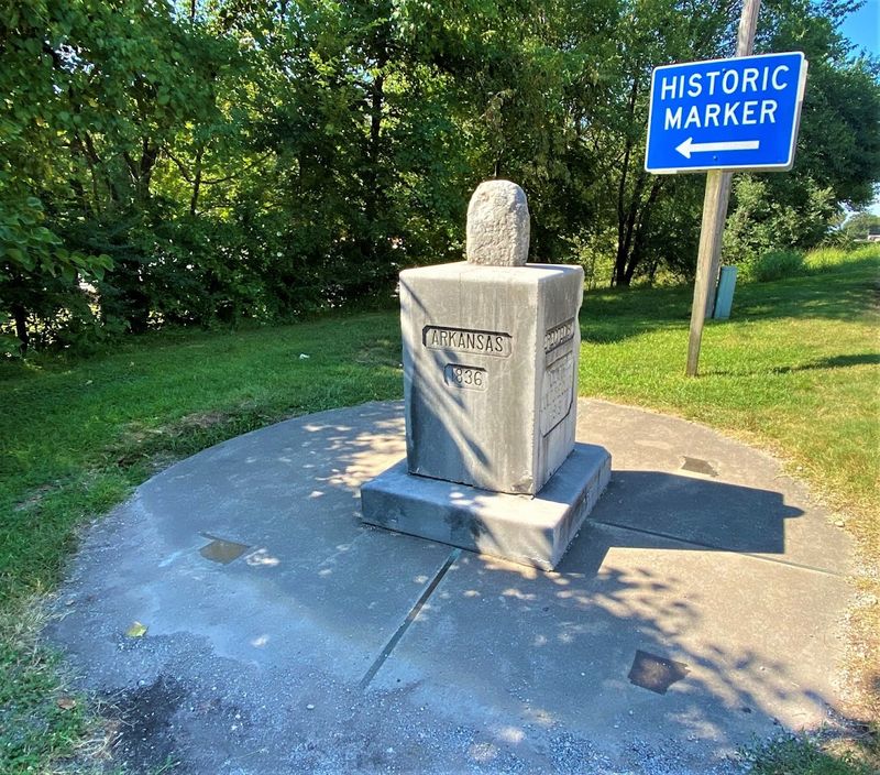 Quiet Highway Crossing Hiding A Three Border Point