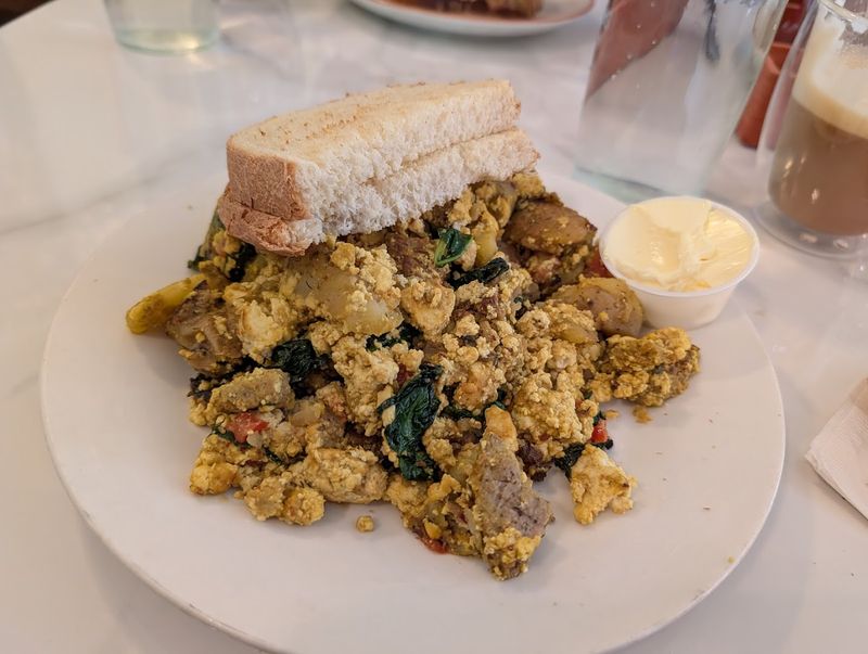 Vegan and Vegetarian Options That Actually Deliver