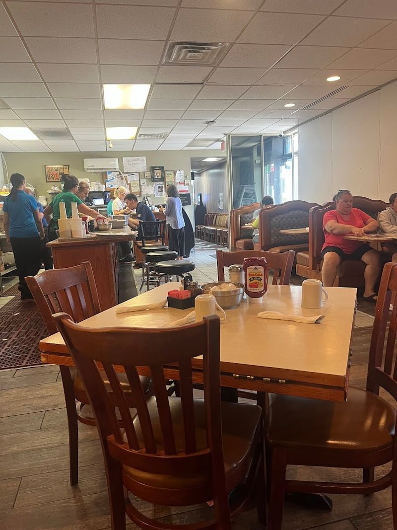 Star 66 Cafe - Springfield