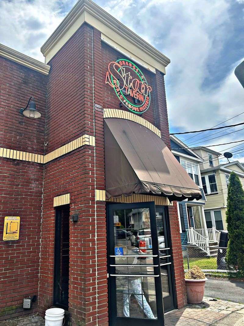 Star Tavern