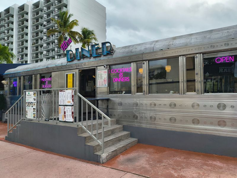 11th Street Diner - Miami Beach