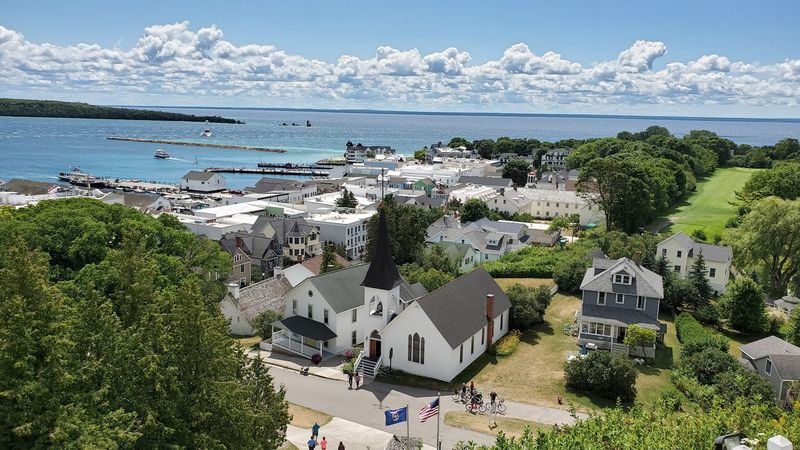 Gateway To The Island