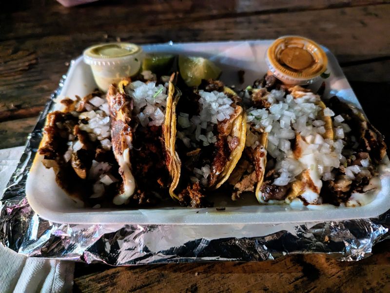 Embrace The Tripa Crunch Window