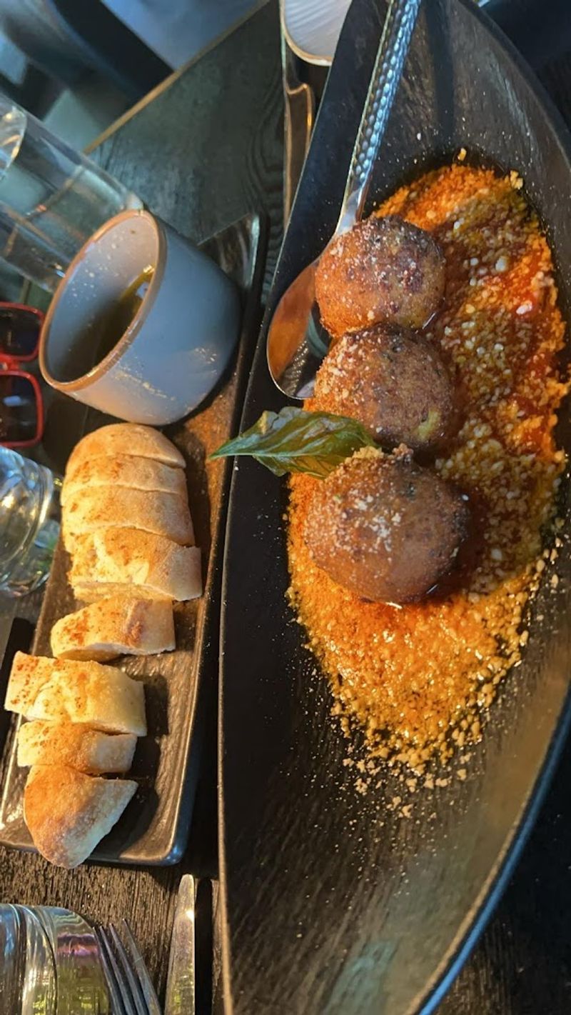 Start With The Appetizers That Show Range